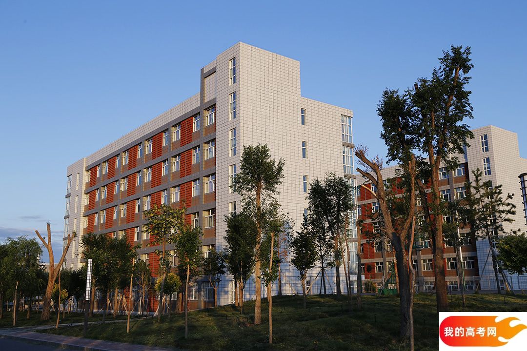 云南大学2024年在云南录取分数线、对应位次(附近几年最低录取分数线及位次排名)