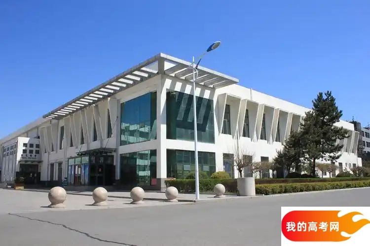 内蒙古分数最低的二本大学：2025多少分可以上？