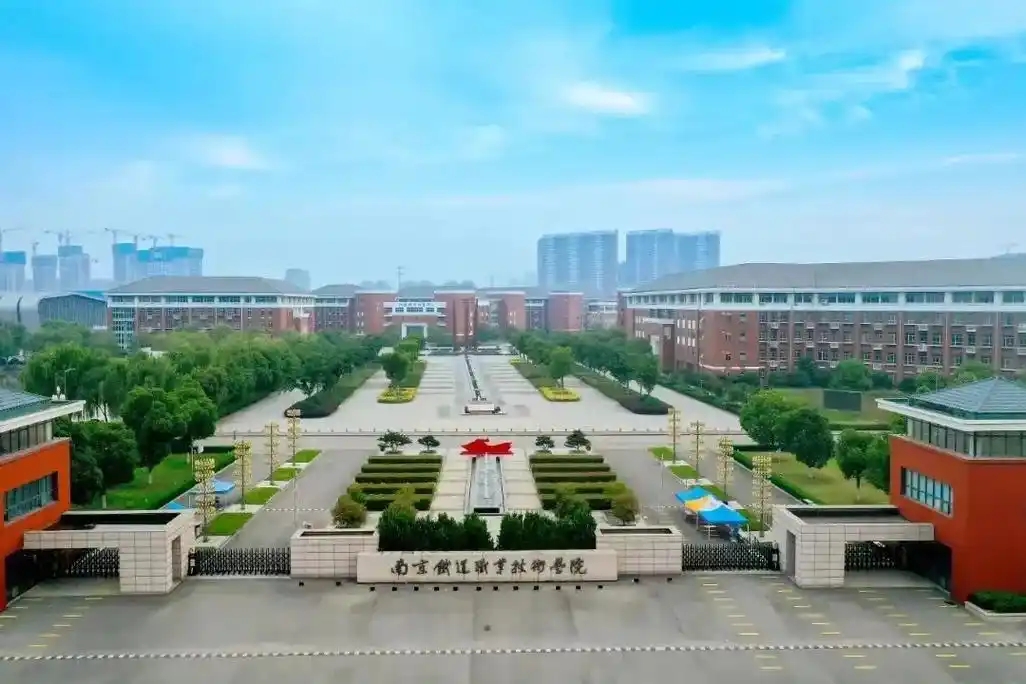 国家公办铁路专科学校有哪些？附2024年录取分数线、就业前景