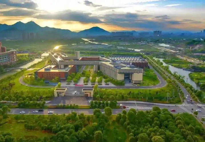 2024温州大学录取分数线：天津最低584分