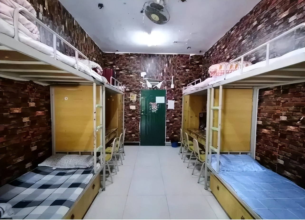 重庆三峡职业学院宿舍怎么样？六人间 + 独立卫浴 + 空调配置一览(图2)