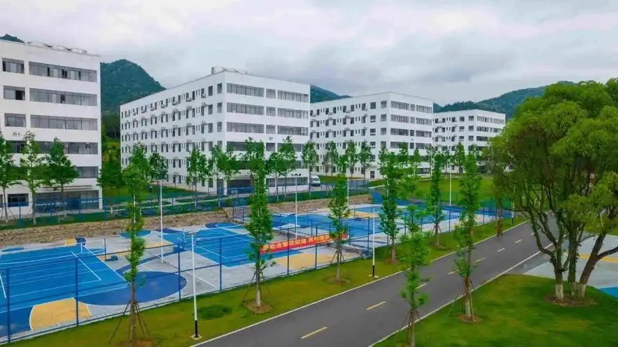 南昌市本科大学最低分数线：2026高考多少分能上？