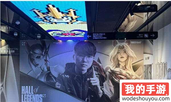 笑笑直播爆料：Uzi将成为LOL名人堂第二位成员，专属皮肤定为卡莎！