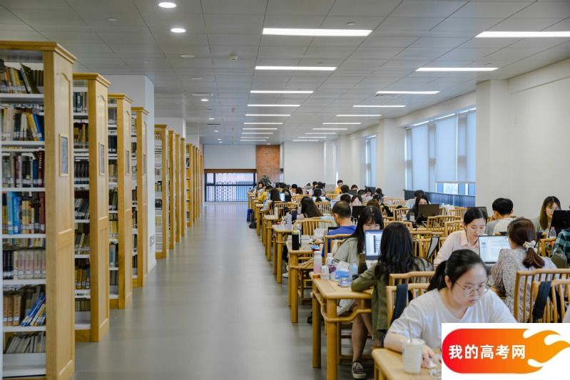 河南高考成绩多少分能报考新疆科技学院？附2022-2024年各专业录取位次排名(图1)