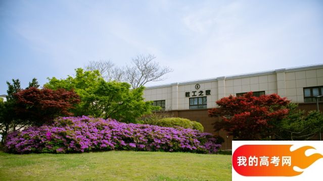 江苏大学2024年在湖南录取分数线、对应位次（附近几年最低录取分数线及位次排名）(图1)