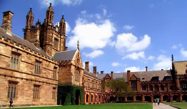 山东考生必读:中央戏剧学院2025招生计划及历年录取分数线及位次(图2) 山东考生必读:中央戏剧学院2025招生计划及历年录取分数线及位次(图2)